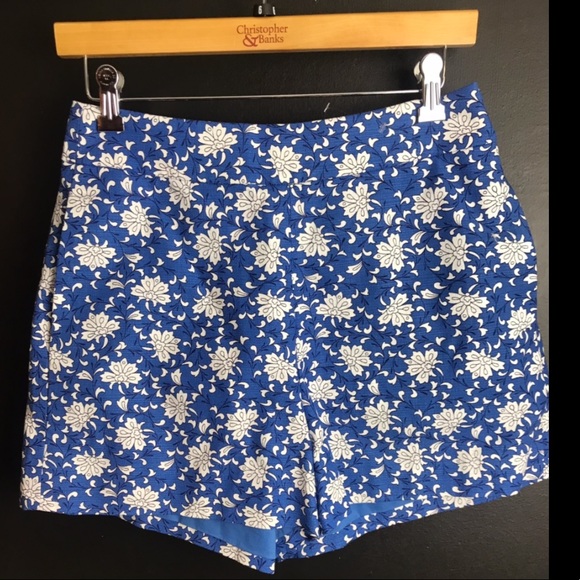 New J. CREW Trouser Shorts in Night Sky Blue Block Print Floral Blue Black White - Picture 2 of 12